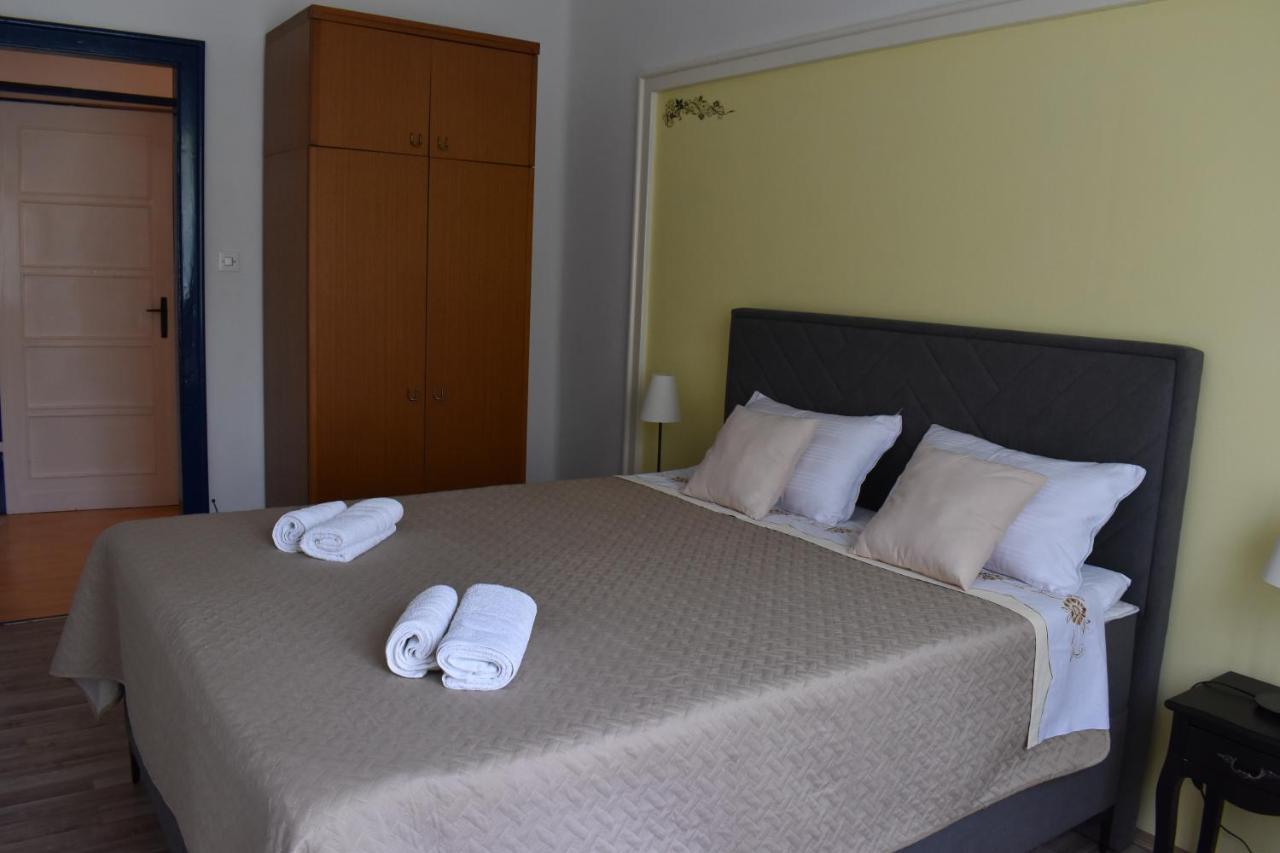 Apartment Riviera Pula Exterior photo