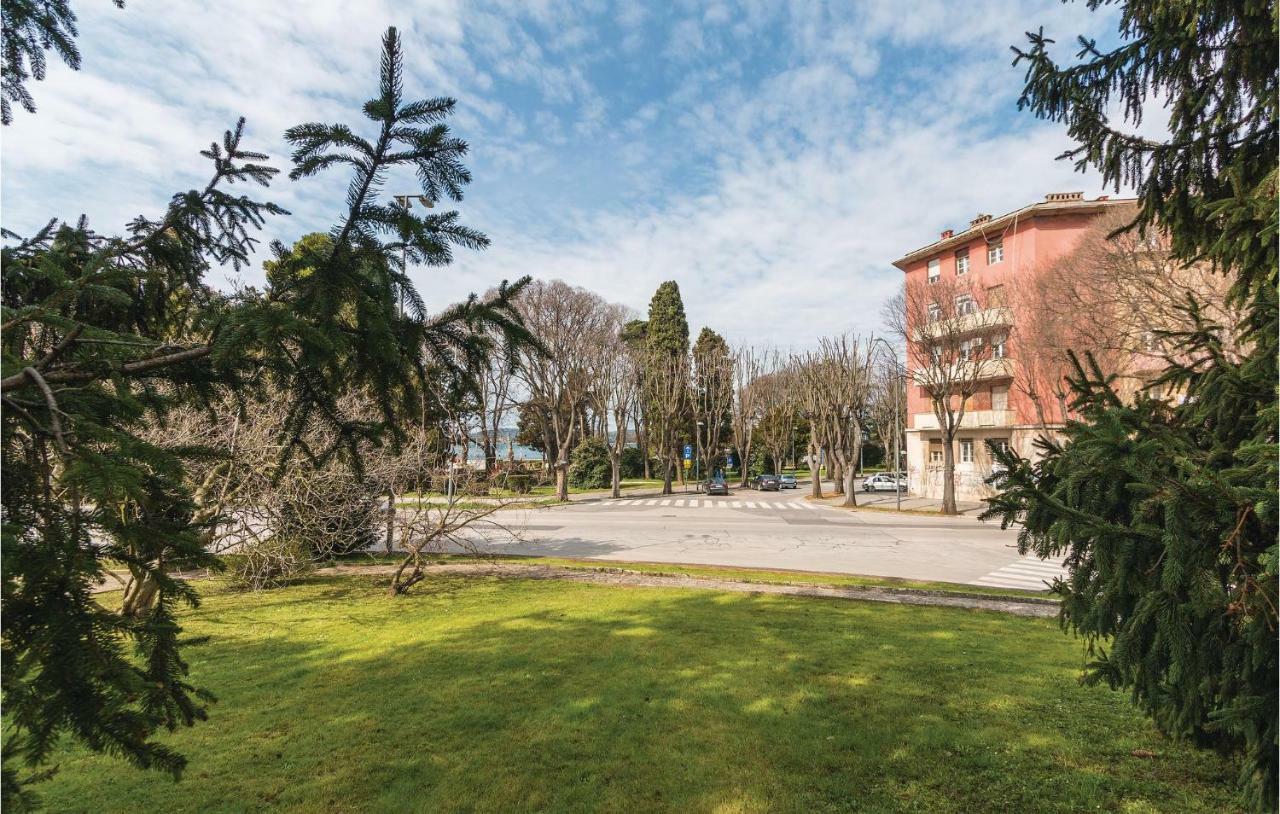 Apartment Riviera Pula Exterior photo